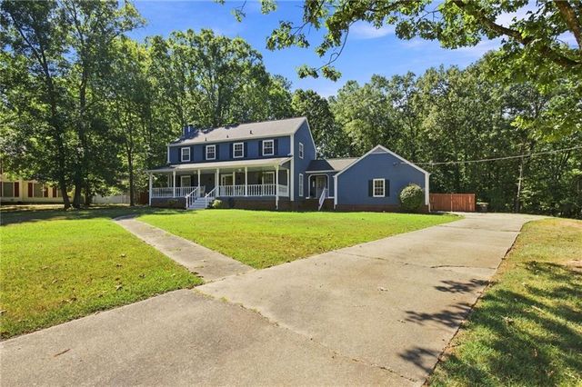 108 E Creekview Drive Drive SW, Rome, GA 30165