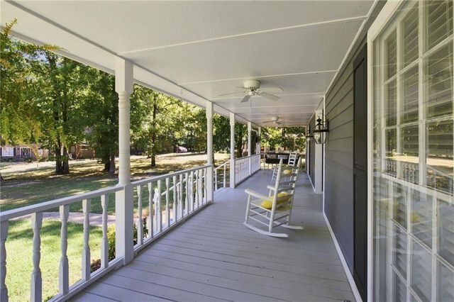108 E Creekview Drive Drive SW, Rome, GA 30165