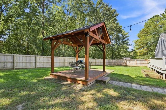 108 E Creekview Drive Drive SW, Rome, GA 30165