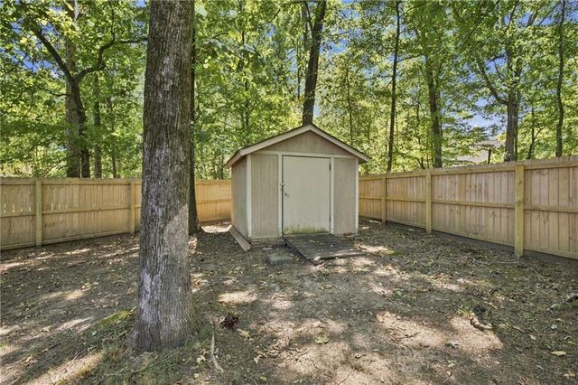 108 E Creekview Drive Drive SW, Rome, GA 30165