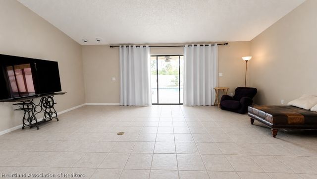 621 Dozier Avenue, Sebring, FL 33875