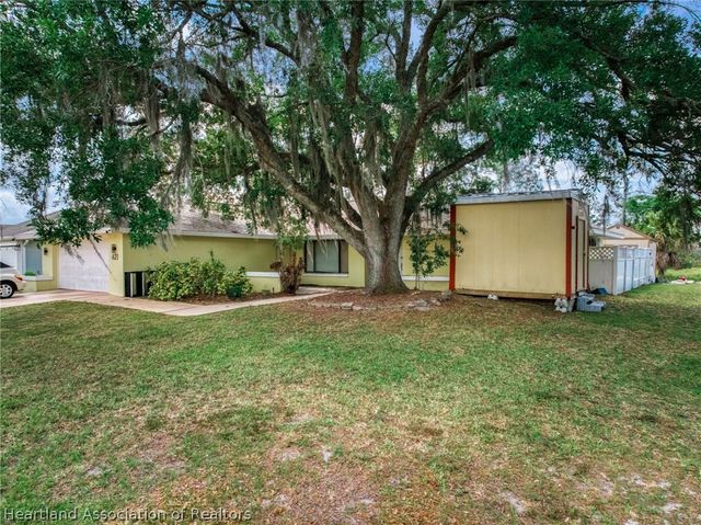 621 Dozier Avenue, Sebring, FL 33875