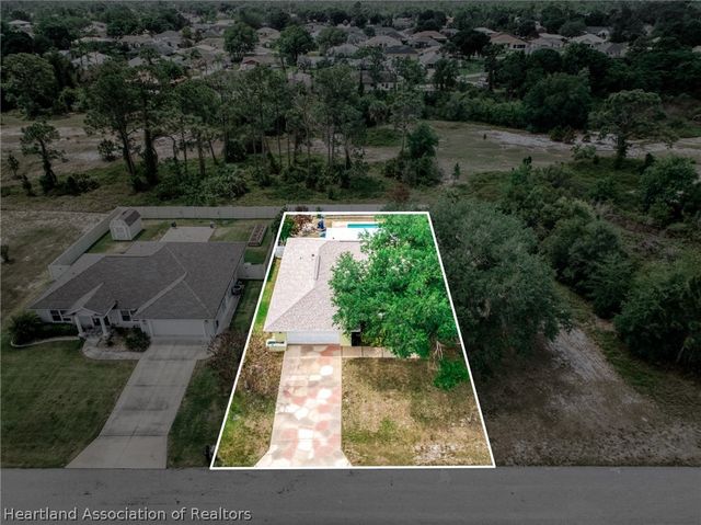 621 Dozier Avenue, Sebring, FL 33875