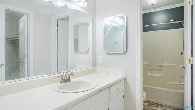 15952 Jackson Lane, Athens, AL 35613