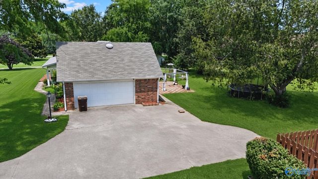 15952 Jackson Lane, Athens, AL 35613
