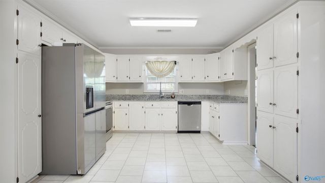 15952 Jackson Lane, Athens, AL 35613
