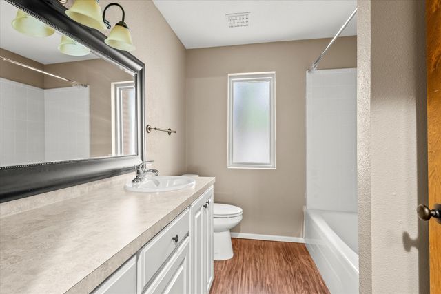 103 Baylor Lane, Levelland, TX 79336