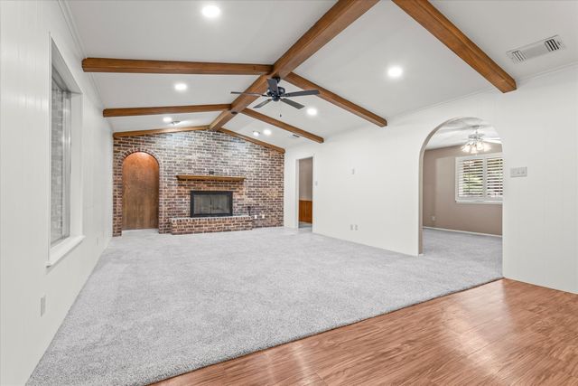 103 Baylor Lane, Levelland, TX 79336