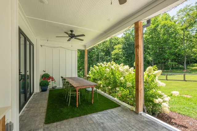 1838 Rock Springs Rd, Columbia, TN 38401