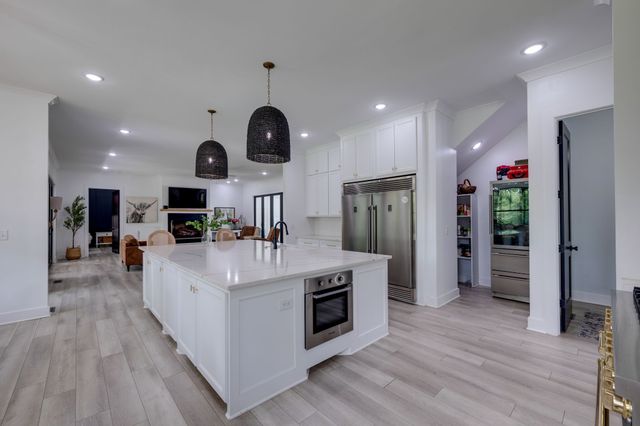 1838 Rock Springs Rd, Columbia, TN 38401