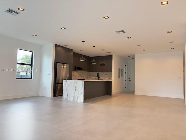1603 SW 30th Avenue, Fort Lauderdale, FL 33312