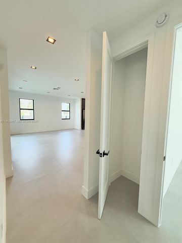 1603 SW 30th Avenue, Fort Lauderdale, FL 33312