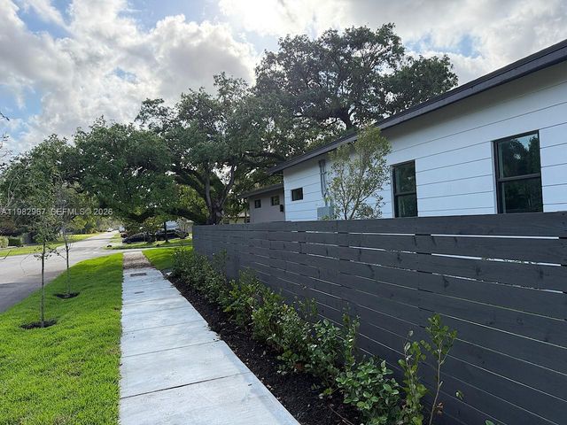 1603 SW 30th Avenue, Fort Lauderdale, FL 33312