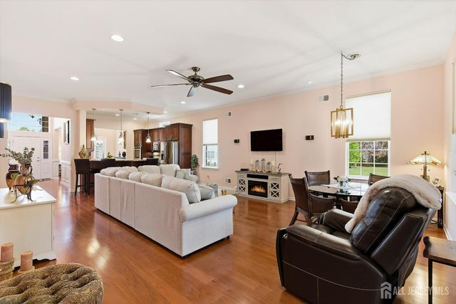 10 Iverness Court, Lacey, NJ 08731