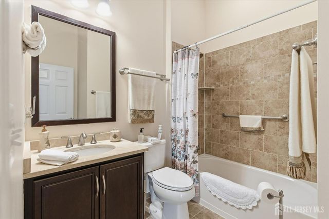 10 Iverness Court, Lacey, NJ 08731