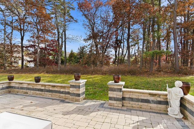 10 Iverness Court, Lacey, NJ 08731