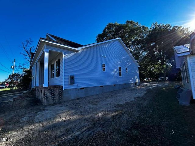 608 S Goldsboro Street, Fremont, NC 27830