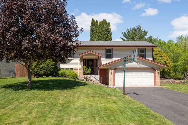 14895 Easter Avenue, Apple Valley, MN 55124