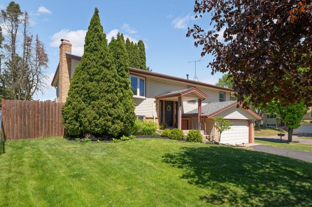 14895 Easter Avenue, Apple Valley, MN 55124
