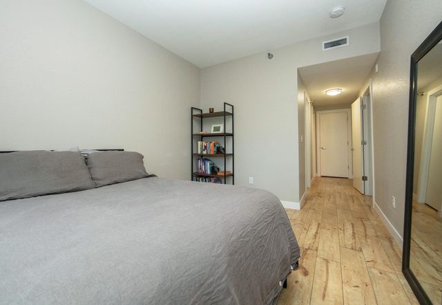 221 E 5th St Ste 205, Cedar Falls, IA 50613