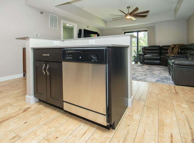 221 E 5th St Ste 205, Cedar Falls, IA 50613