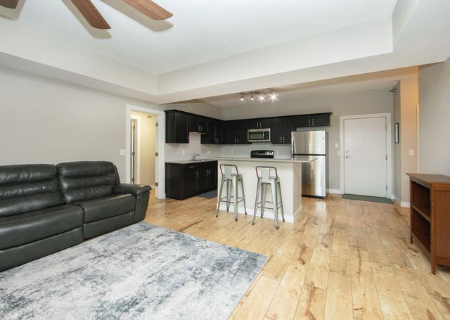 221 E 5th St Ste 205, Cedar Falls, IA 50613