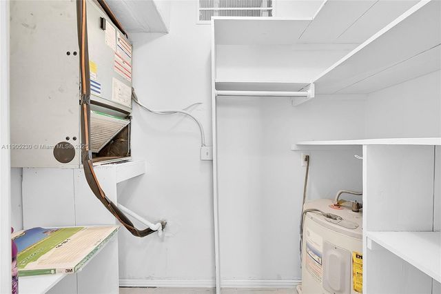 3217 NE 11th St 10, Pompano Beach, FL 33062