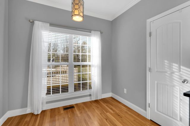 116 Coventry Ct, Hillsboro, TN 37342