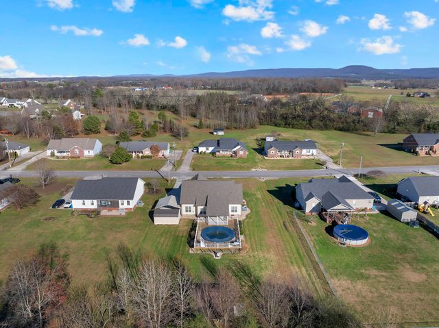 116 Coventry Ct, Hillsboro, TN 37342