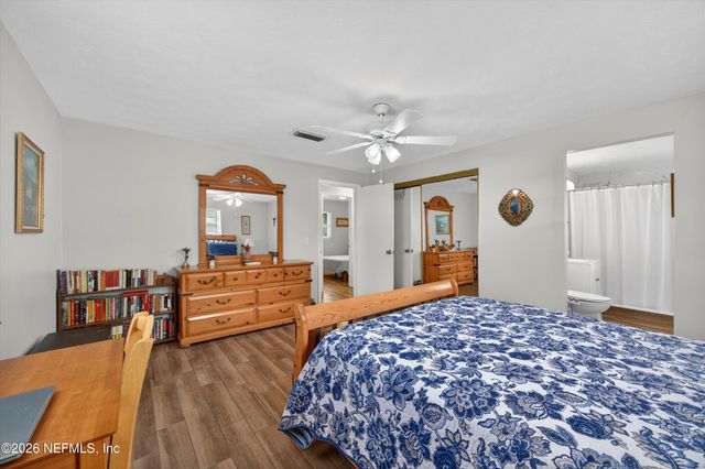 11506 RENNE Drive E, Jacksonville, FL 32218