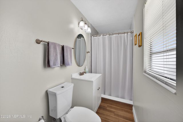 11506 RENNE Drive E, Jacksonville, FL 32218
