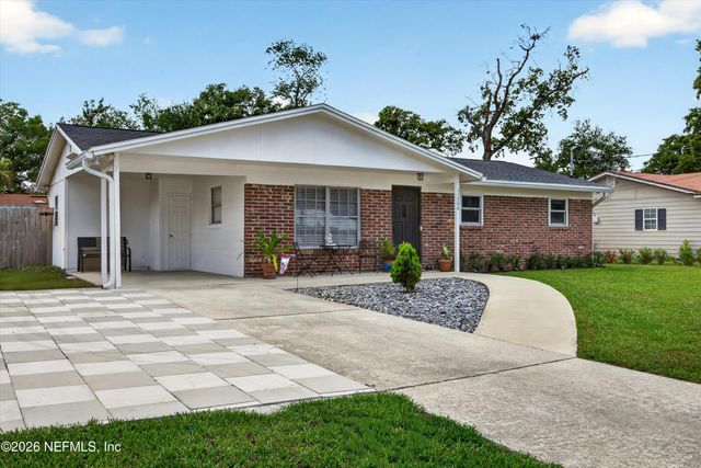 11506 RENNE Drive E, Jacksonville, FL 32218