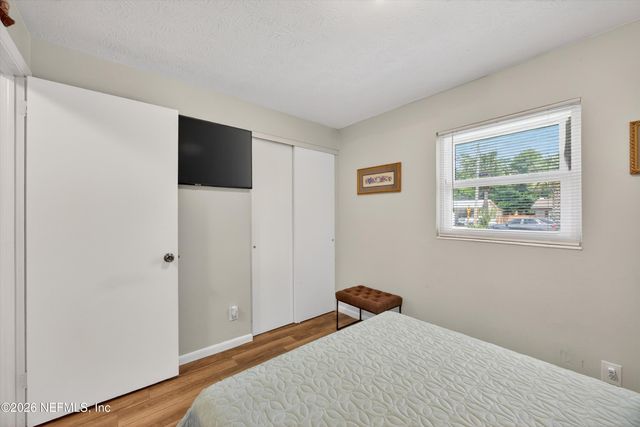 11506 RENNE Drive E, Jacksonville, FL 32218
