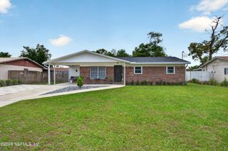 11506 RENNE Drive E, Jacksonville, FL 32218