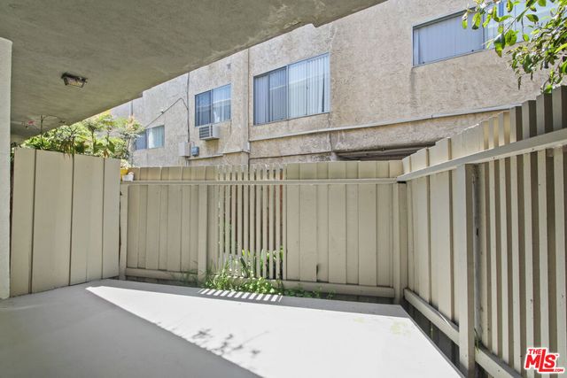 3625 Mentone Avenue, Los Angeles, CA 90034