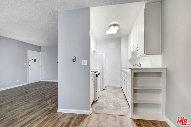 3625 Mentone Avenue, Los Angeles, CA 90034