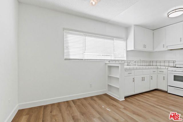 3625 Mentone Avenue, Los Angeles, CA 90034