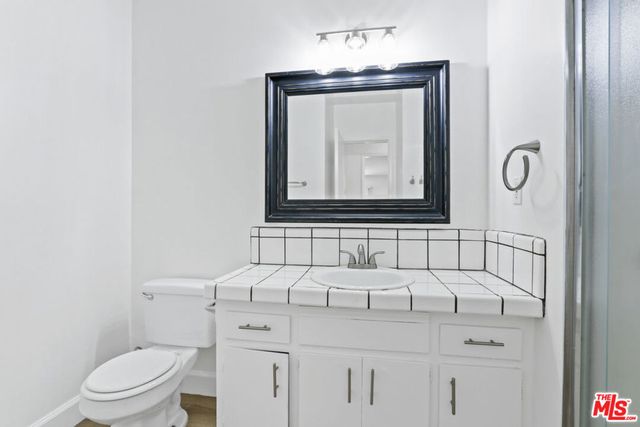3625 Mentone Avenue, Los Angeles, CA 90034