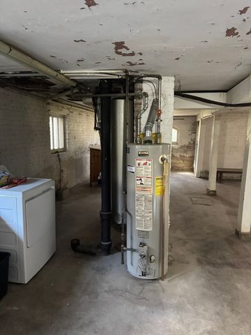 2737 Harvey Avenue, Berwyn, IL 60402