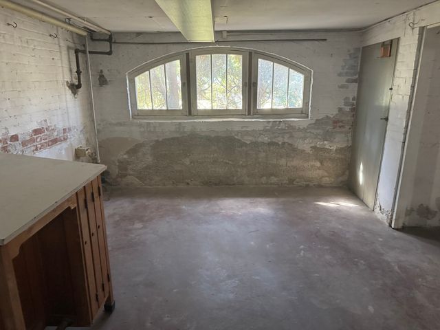 2737 Harvey Avenue, Berwyn, IL 60402