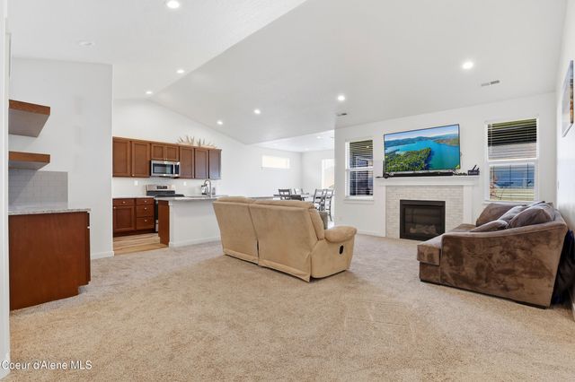 6103 Ballentree Ln, Rathdrum, ID 83858