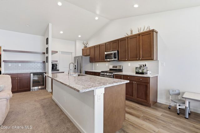 6103 Ballentree Ln, Rathdrum, ID 83858