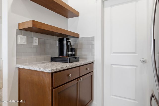 6103 Ballentree Ln, Rathdrum, ID 83858