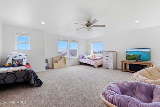 6103 Ballentree Ln, Rathdrum, ID 83858