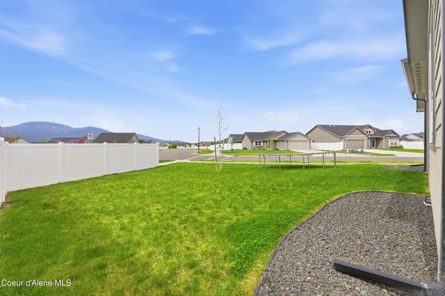 6103 Ballentree Ln, Rathdrum, ID 83858