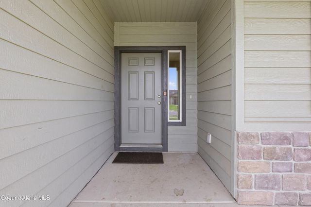 6103 Ballentree Ln, Rathdrum, ID 83858