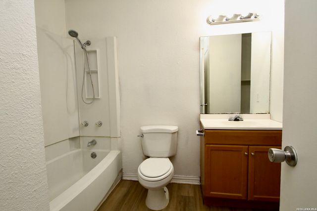 4001 COLONIAL SUN DR, San Antonio, TX 78244