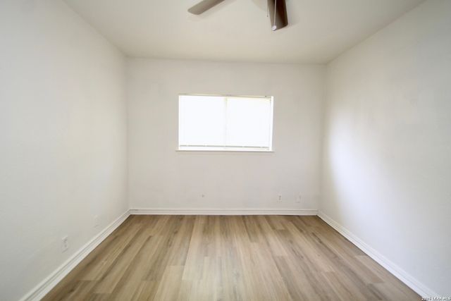 4001 COLONIAL SUN DR, San Antonio, TX 78244