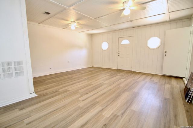 4001 COLONIAL SUN DR, San Antonio, TX 78244