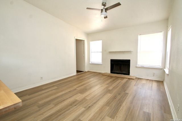 4001 COLONIAL SUN DR, San Antonio, TX 78244